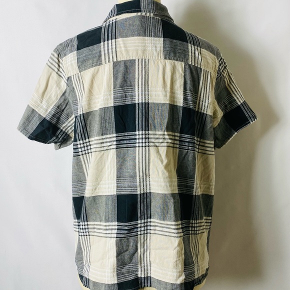 Basic Editions Women's Button-down Shirt size XL,  Multicolored ,  cotton - Picture 2 of 2